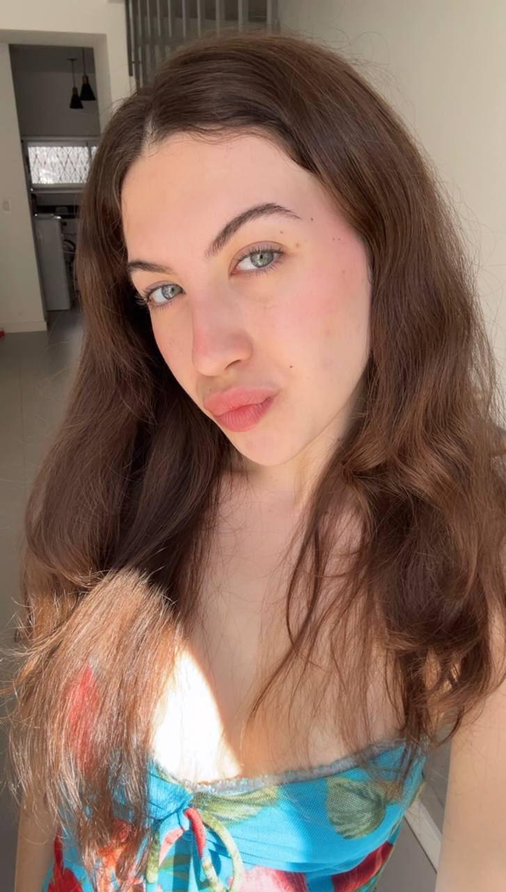 Nude girl Amber in Eskisehir