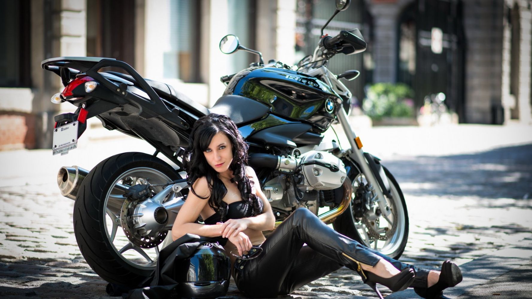 European women on bikes in Eskisehir