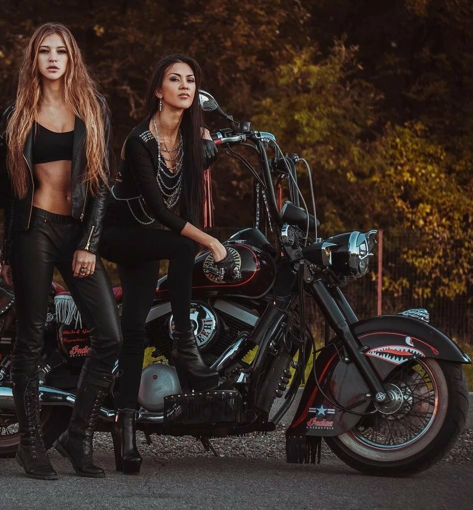 Beautiful girls and bikes in Eskisehir