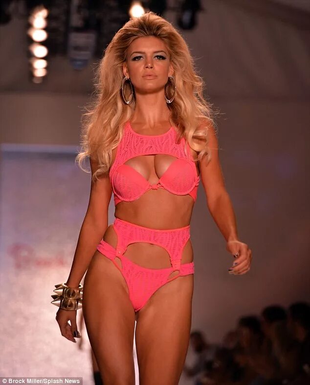 Kelly Rohrbach underwear in Eskisehir