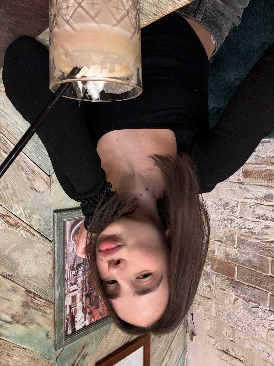 Fresh photos, fresh mood — Tina online in Eskisehir